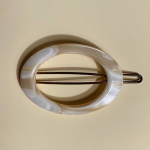 Winden Petite Jess Barrette in Pearl